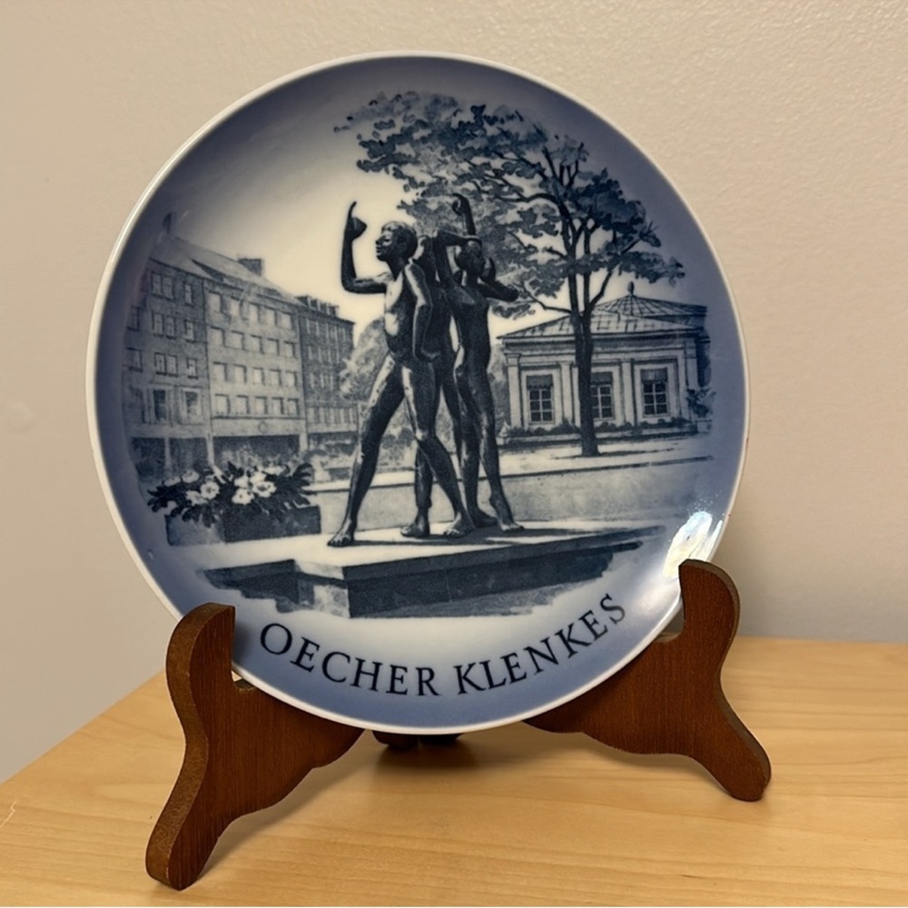 Vintage Royal Copenhagen Collector’s Plate - Oecher Klenkes Gruppe in Aachen